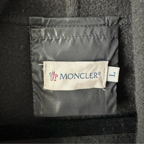 MONCLER Cape Poncho Fringe Velvet Sleeve Grey Jacket SZ L - Picture 6 of 13